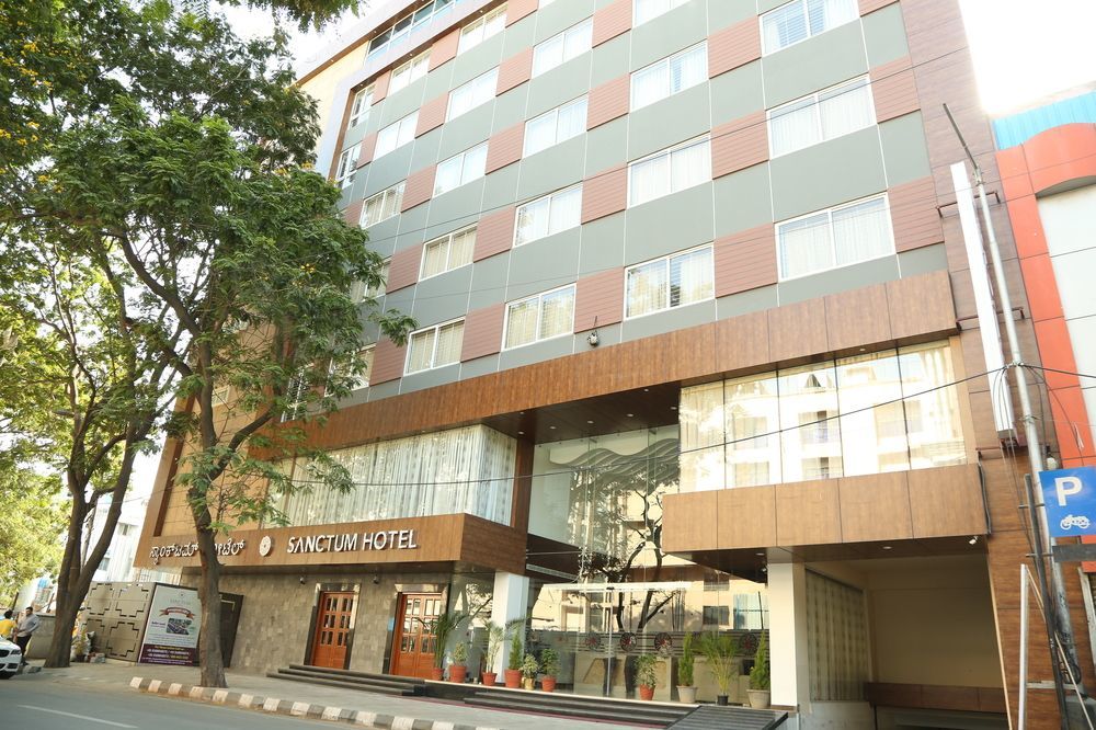 I V Sanctum Hotel Bangalore Eksteriør billede