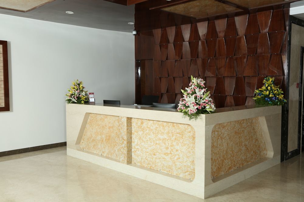 I V Sanctum Hotel Bangalore Eksteriør billede