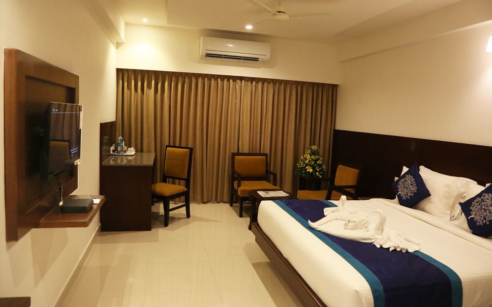 I V Sanctum Hotel Bangalore Eksteriør billede