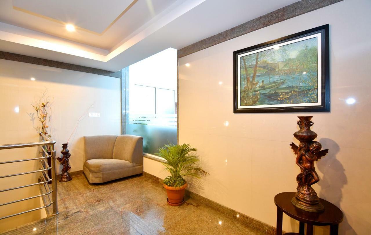 I V Sanctum Hotel Bangalore Eksteriør billede