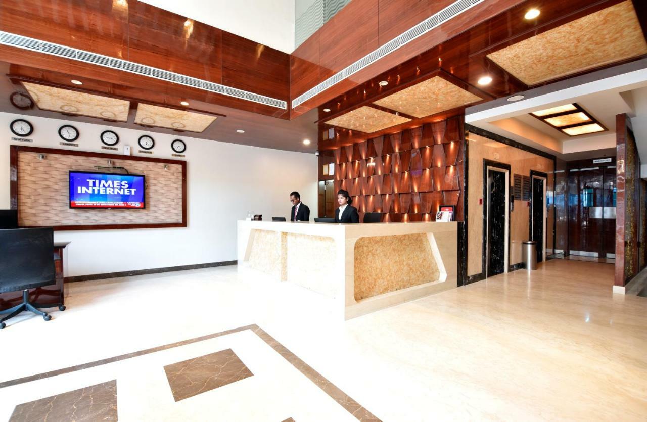 I V Sanctum Hotel Bangalore Eksteriør billede