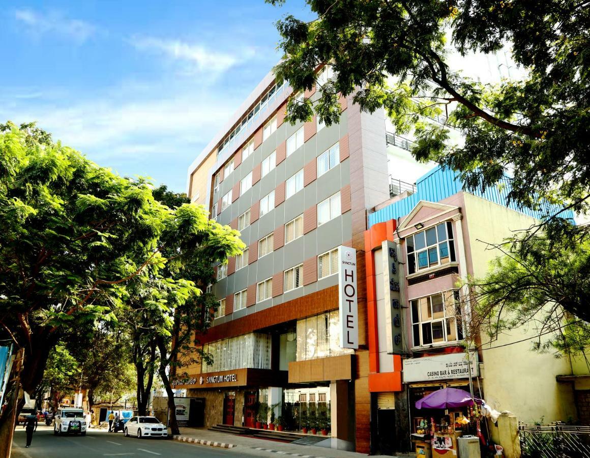 I V Sanctum Hotel Bangalore Eksteriør billede