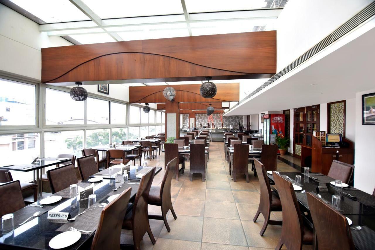 I V Sanctum Hotel Bangalore Eksteriør billede