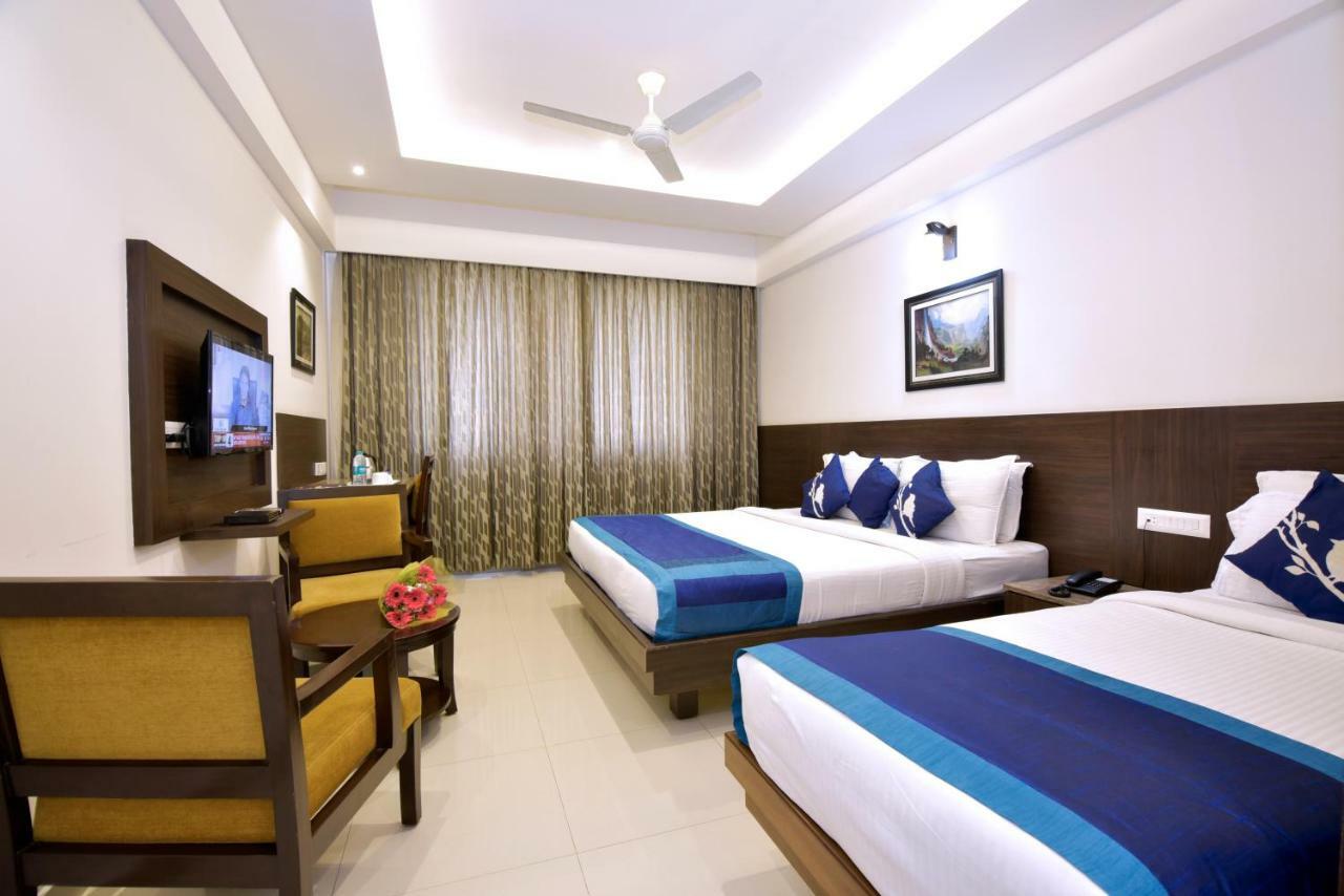 I V Sanctum Hotel Bangalore Eksteriør billede